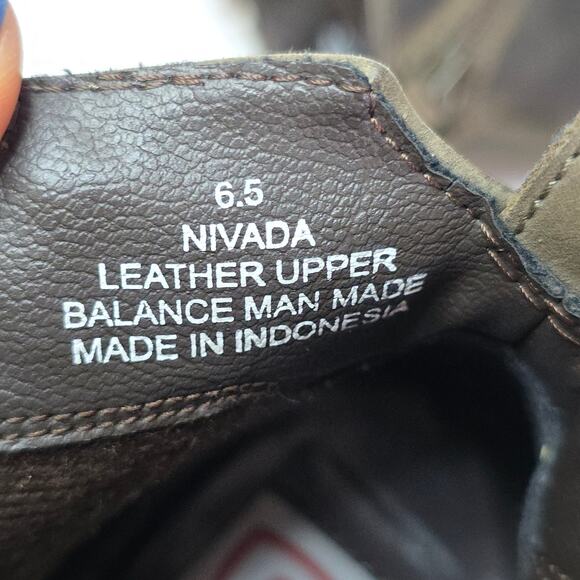 Blondo Waterproof 6.5 Dark Camo Nivada Ankle Boots Distressed look. Leather Fun - Picture 2 of 14